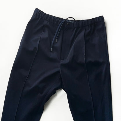 シャーリングパンツ / ￥28,600（税込）