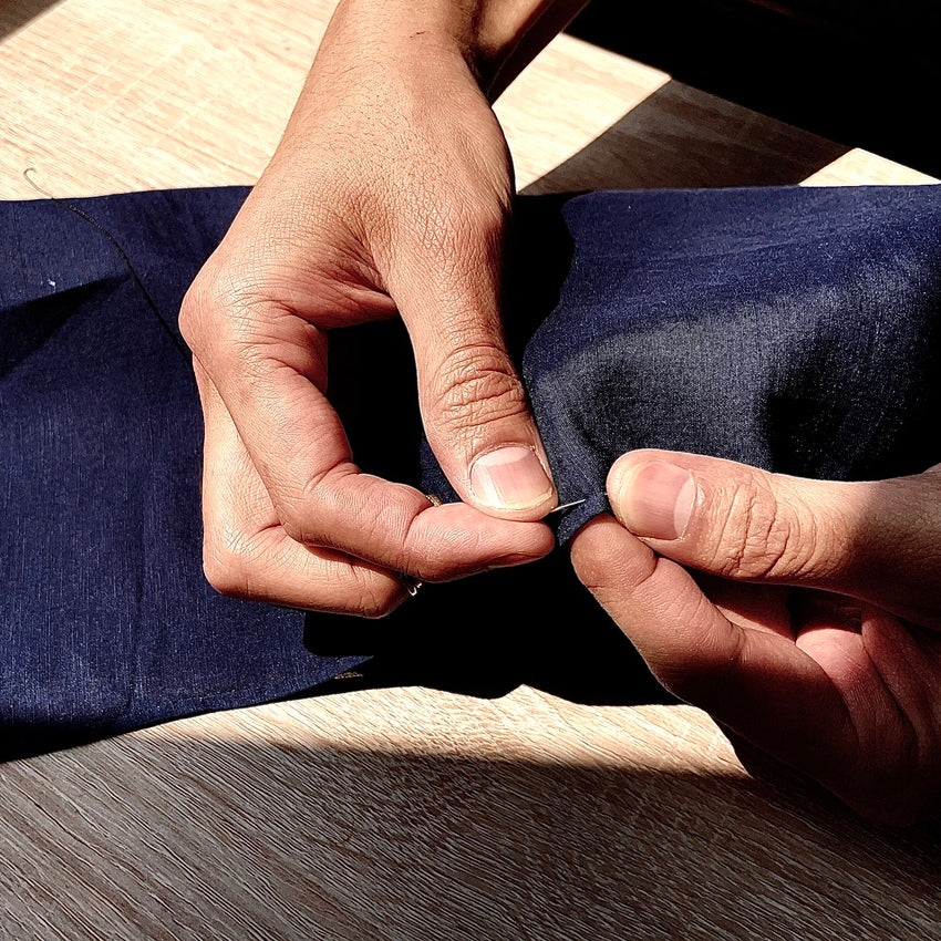 藍染チーフ / ￥10,780（税込）