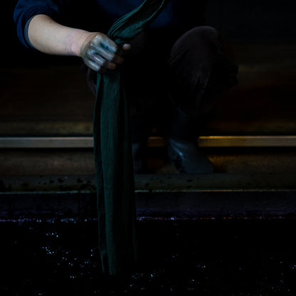 藍染チーフ / ￥10,780（税込）